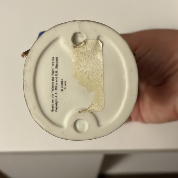 Skiing Winnie The Pooh figurine! - Picture 6 of 6